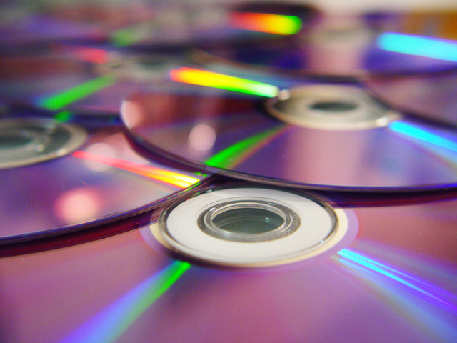 CDs et DVDs inutiles
